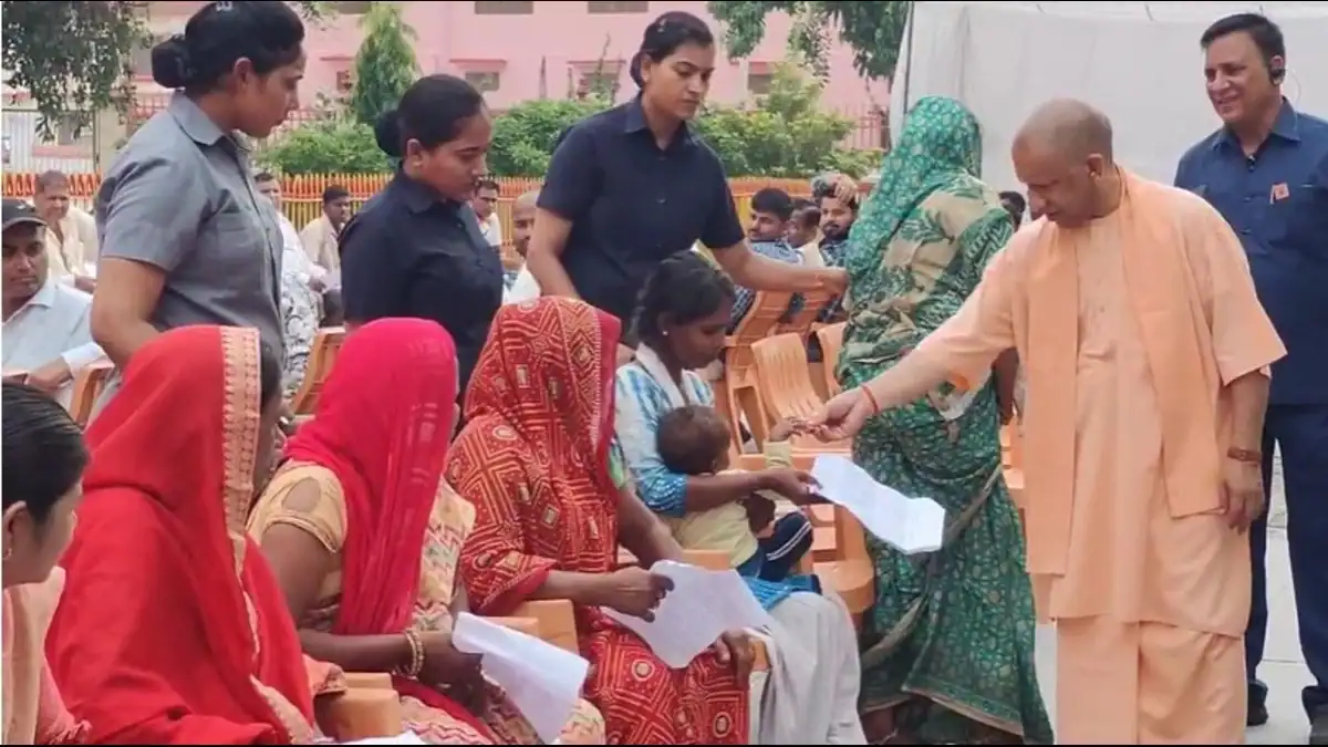 योगी आदित्यनाथ