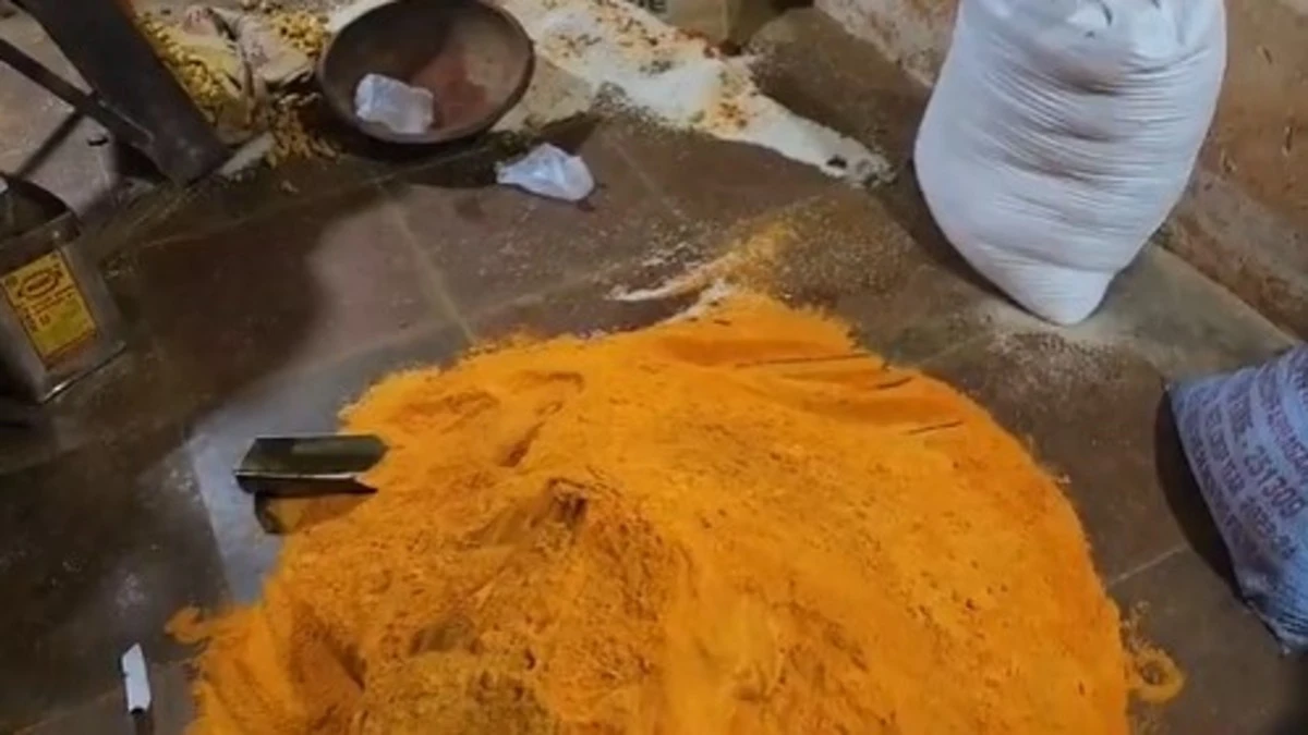 नकली मसाले की फैक्ट्री