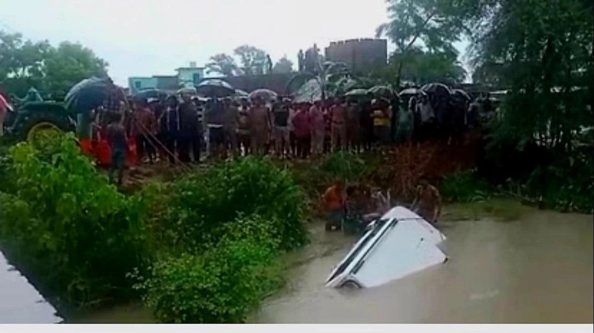 गोंडा सड़क हादसा